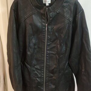 Avenue Leather Jacket 26/28 Size. Color Black